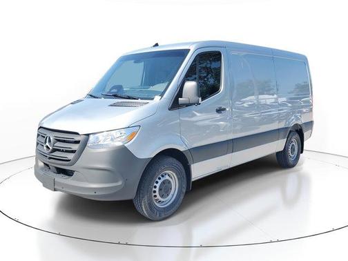 2025 Mercedes-Benz Sprinter 2500 Standard Roof