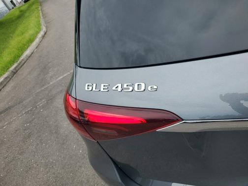 2025 Mercedes-Benz GLE 450e 4MATIC