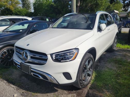 Polar White 2022 Mercedes-Benz GLC 300