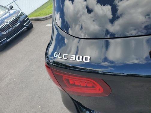 2022 Mercedes-Benz GLC 300 Base