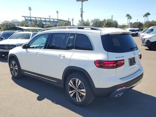 2026 Mercedes-Benz GLB 250 Base