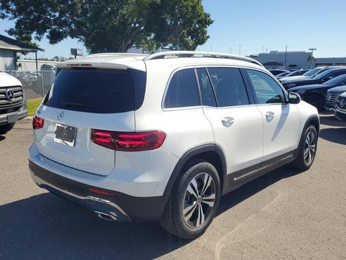 2026 Mercedes-Benz GLB 250 Base