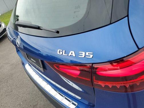 2025 Mercedes-Benz AMG GLA 35 Base