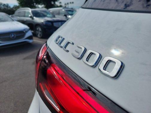 2026 Mercedes-Benz GLC 300 Base 4MATIC