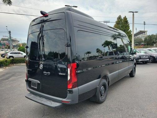 2025 Mercedes-Benz Sprinter 2500 High Roof
