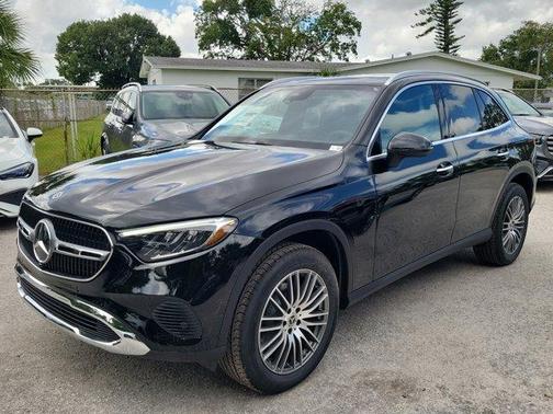 2026 Mercedes-Benz GLC 300 Base