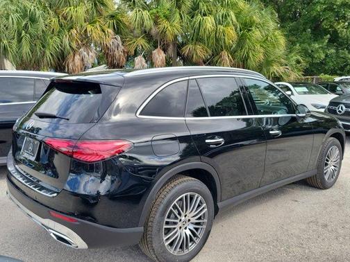 2026 Mercedes-Benz GLC 300 Base