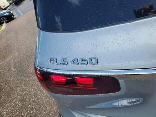 2025 Mercedes-Benz GLS 450 4MATIC