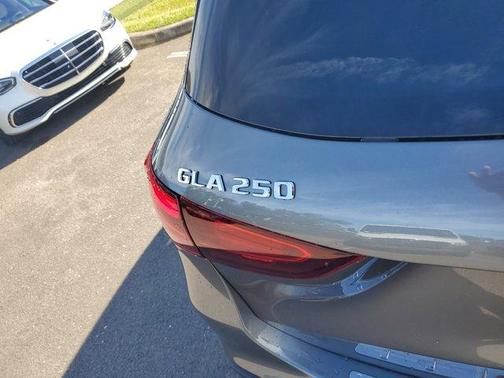 2026 Mercedes-Benz GLA 250 Base