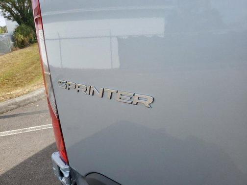 2025 Mercedes-Benz Sprinter 2500 Standard Roof