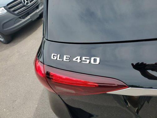 2026 Mercedes-Benz GLE 450 4MATIC