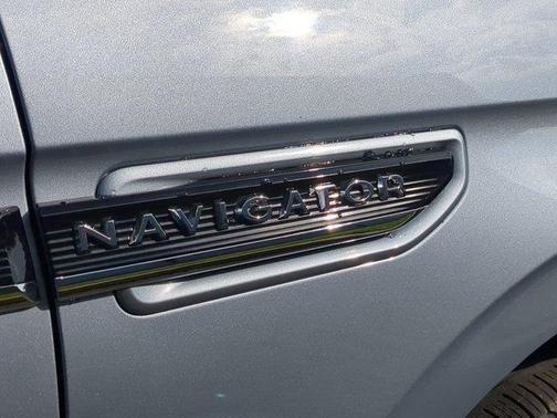 2023 Lincoln Navigator L Black Label
