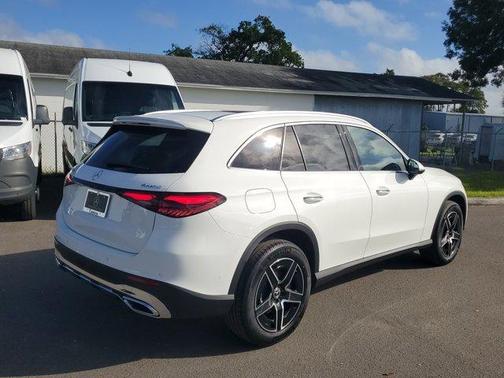 2026 Mercedes-Benz GLC 300 Base 4MATIC