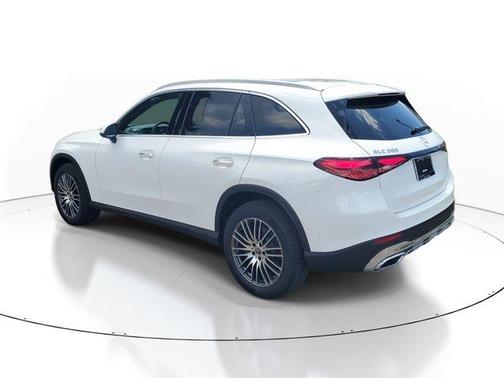 2026 Mercedes-Benz GLC 300 Base