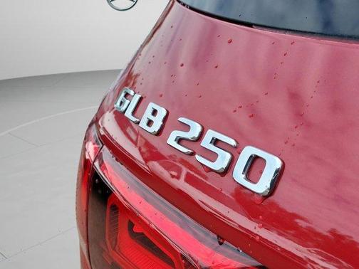 2022 Mercedes-Benz GLB 250 Base