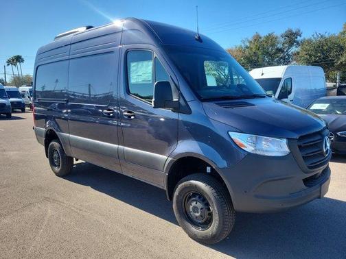2025 Mercedes-Benz Sprinter 2500 144 WB HIGH ROOF