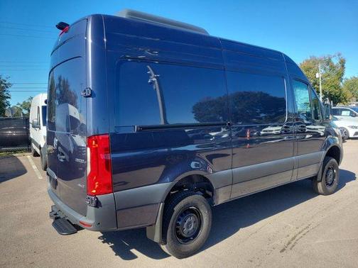 2025 Mercedes-Benz Sprinter 2500 144 WB HIGH ROOF