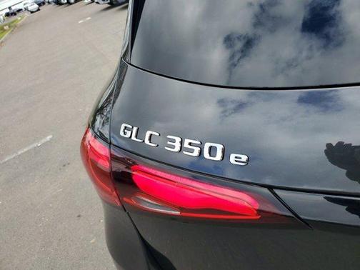 2025 Mercedes-Benz GLC 350e Base 4MATIC