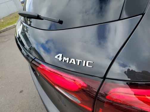 2025 Mercedes-Benz GLC 350e Base 4MATIC