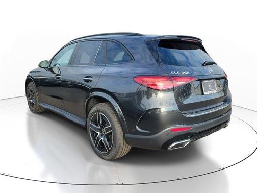 2026 Mercedes-Benz GLC 300 Base
