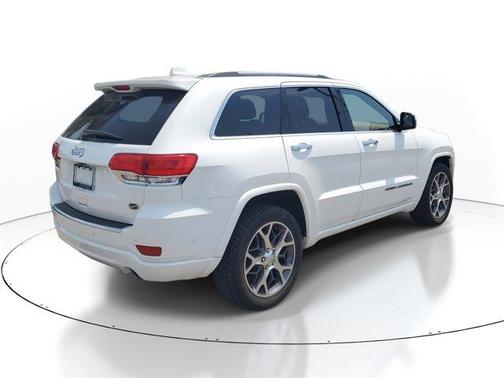 2020 Jeep Grand Cherokee Overland