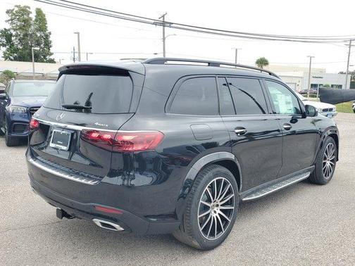 2026 Mercedes-Benz GLS 450 