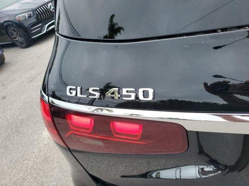 2026 Mercedes-Benz GLS 450 