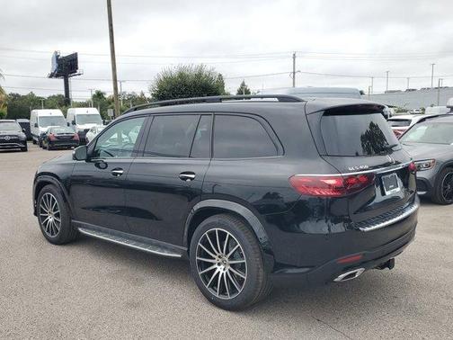 2026 Mercedes-Benz GLS 450 