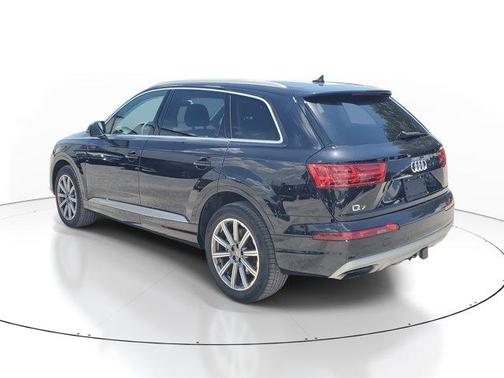 2019 Audi Q7 45 Premium Plus