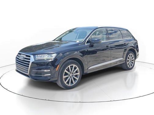 2019 Audi Q7 45 Premium Plus