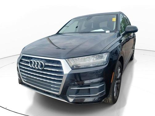 2019 Audi Q7 45 Premium Plus