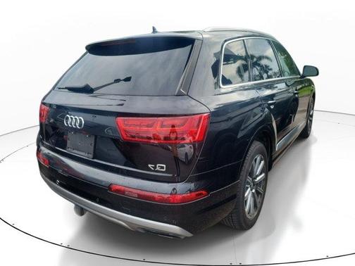 2019 Audi Q7 45 Premium Plus