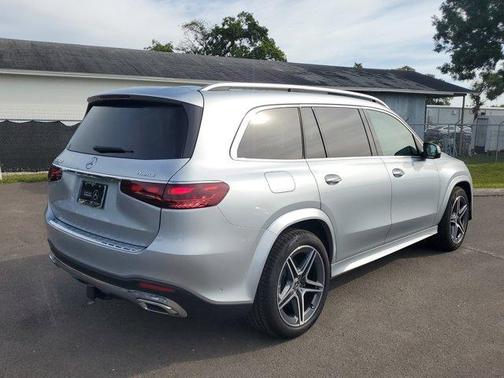 2025 Mercedes-Benz GLS 450 4MATIC