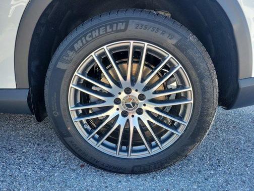 2026 Mercedes-Benz GLC 300 Base 4MATIC