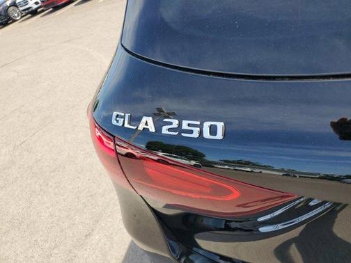 2025 Mercedes-Benz GLA 250 Base