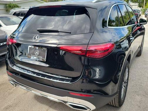 2026 Mercedes-Benz GLC 300 Base