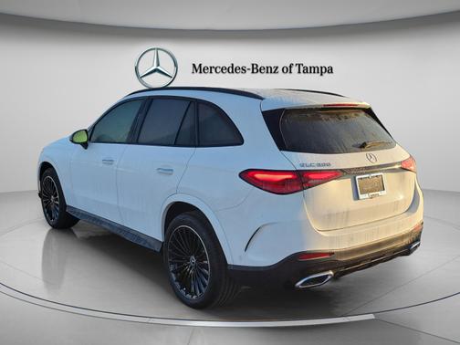 Polar White 2026 Mercedes-Benz GLC 300 Base