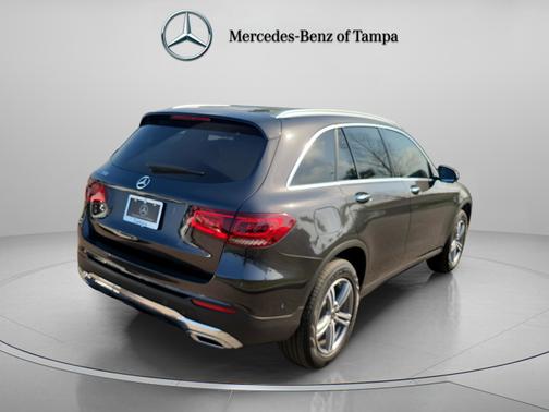 2022 Mercedes-Benz GLC 300 