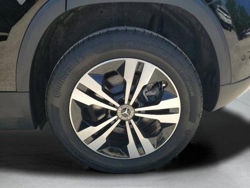 2025 Mercedes-Benz GLA 250 Base