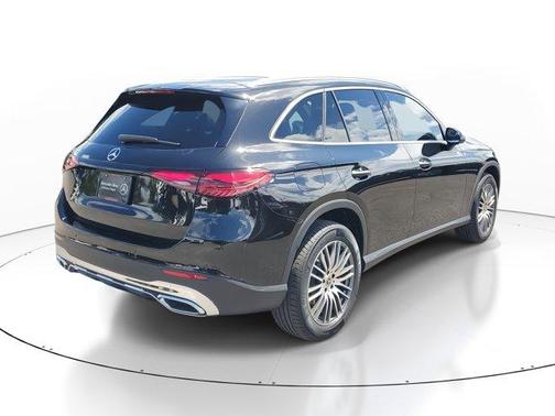 2026 Mercedes-Benz GLC 300 Base