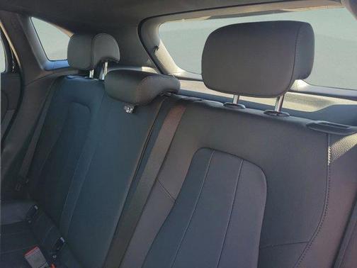 2025 Mercedes-Benz GLA 250 Base