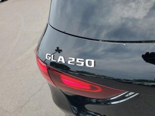 2025 Mercedes-Benz GLA 250 Base