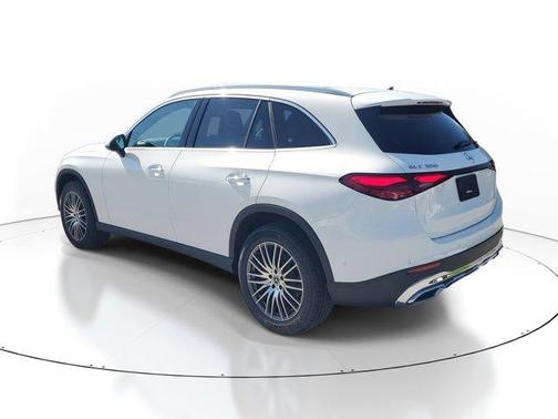 2025 Mercedes-Benz GLC 300 Base