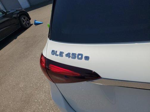 2025 Mercedes-Benz GLE 450e 4MATIC
