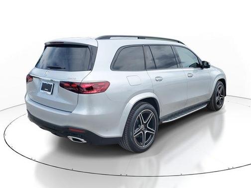 2026 Mercedes-Benz GLS 450 