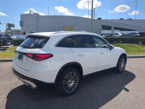 2026 Mercedes-Benz GLC 300 Base