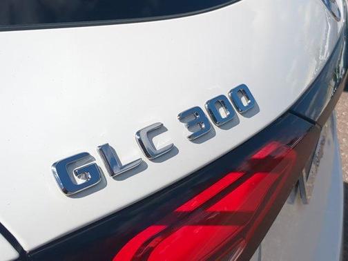 2026 Mercedes-Benz GLC 300 Base