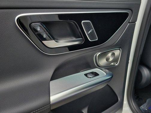 2026 Mercedes-Benz GLC 300 Base