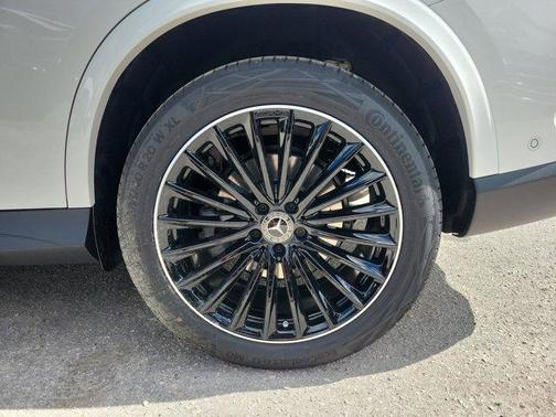 2026 Mercedes-Benz GLC 300 Base