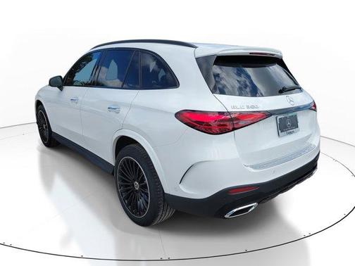 2026 Mercedes-Benz GLC 300 Base